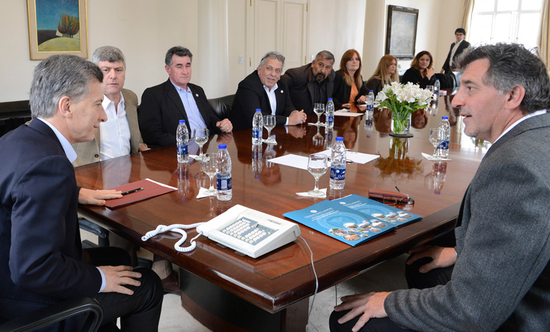 Federación Agraria entregó a Macri un documento con propuestas para las economías regionales