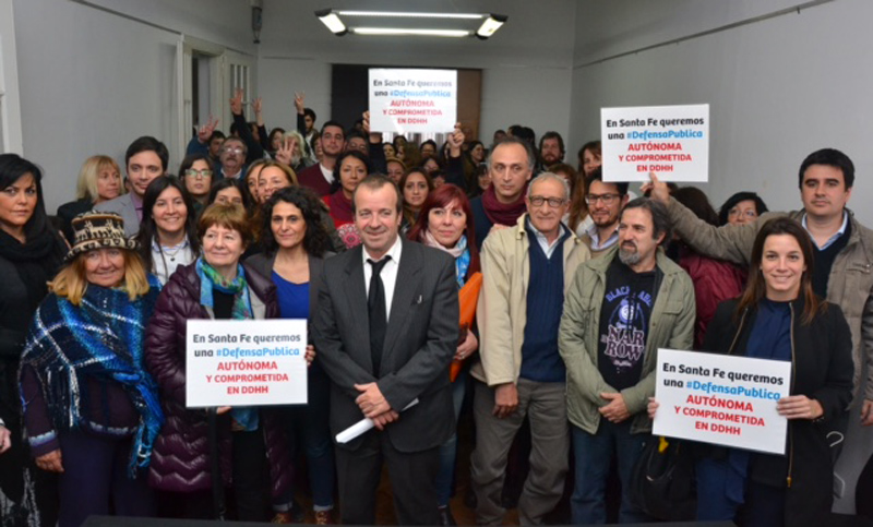 Fuerte apoyo de distintos sectores al Defensor provincial Ganón