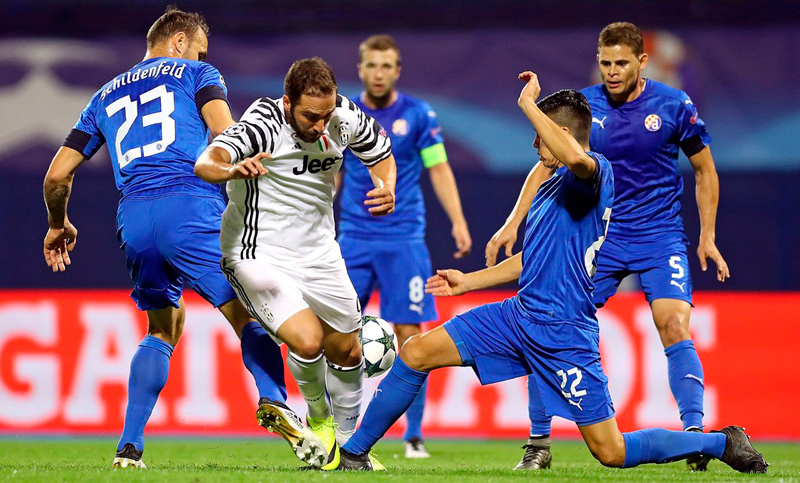 Higuaín y Dybala marcaron en una nueva jornada de Champions League