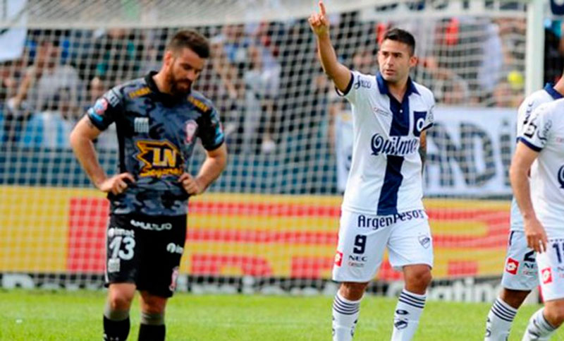 La segunda fecha de la Primera División arranca hoy con dos partidos