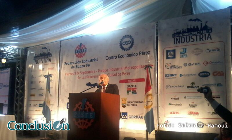 Lifschitz dio un fuerte aval a los empresarios en el “Día de la Industria”