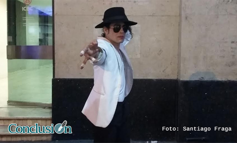 Jhon Palacios y la historia del Michael Jackson de la peatonal