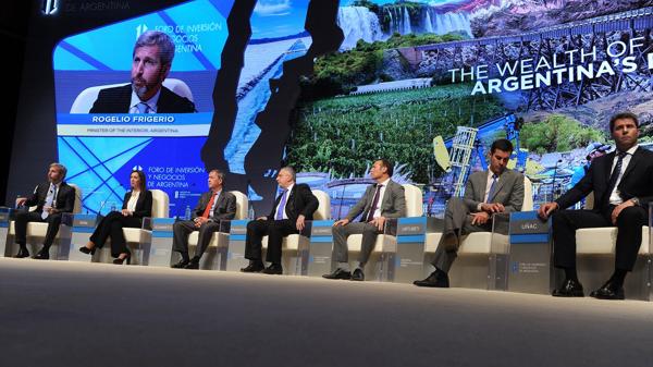 Mini Davos: Los empresarios se manifestaron en favor de la flexibilización de las condiciones de trabajo