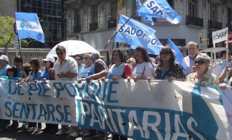 Los docentes privados convocan a una nueva medida de fuerza para el próximo martes