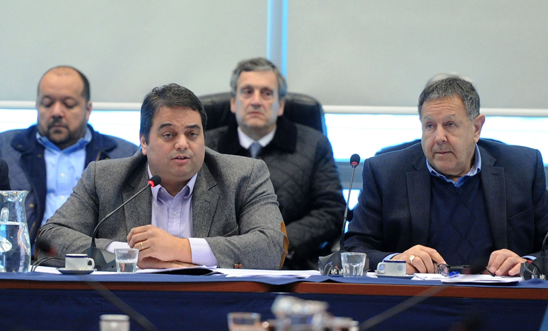 El ministro Jorge Triaca admitió en Diputados que hubo 120.000 despidos