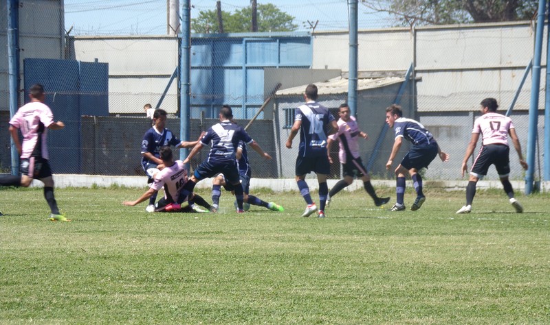 Tiro dio el golpe en el Fortín y es el nuevo puntero del Federal B