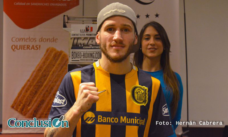 El rosarino Lucas Fernández peleará por el título latino mosca en una subsede de Central
