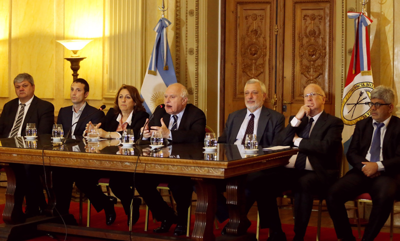 Provincia y municipios coordinan acciones para frenar la violencia