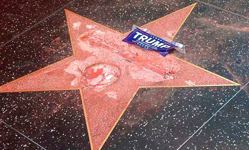 Una vez más, destrozan la estrella de Trump en el Paseo de la Fama de Hollywood