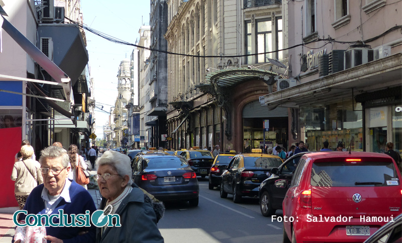 Propuesta para que calle Sarmiento sea peatonal cultural un día por semana
