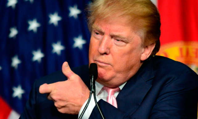 El «Obamacare» da a Trump munición contra Clinton antes de las elecciones