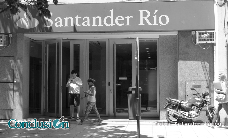 Este miércoles y jueves, los bancos no atenderán al público durante tres horas