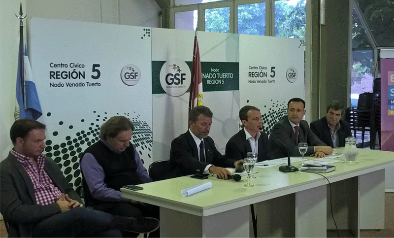 Provincia da $1.000 millones en créditos a comunas y municipios