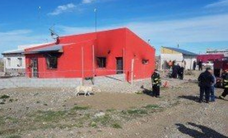 Asesinó a su mujer, incendió la casa y lo atraparon cuando escapaba