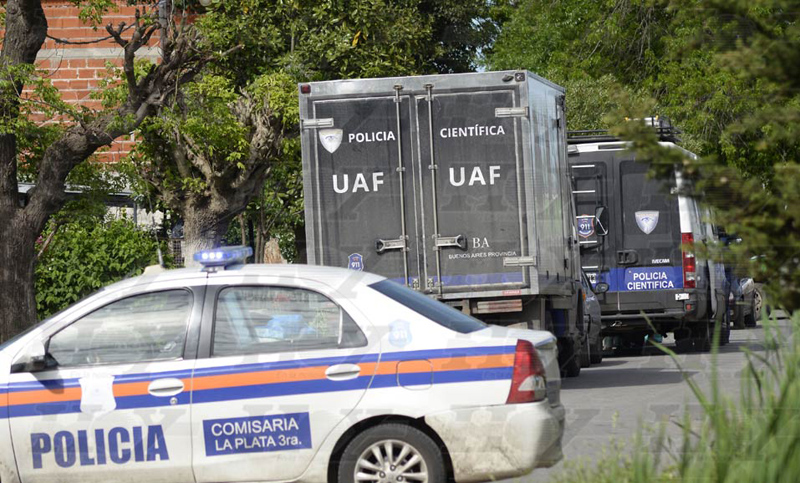 Un hombre asesinó a su mujer y se ahorcó en una casa de La Plata