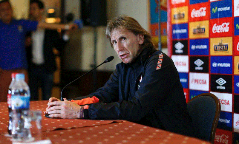 Gareca dijo que su equipo “está en condiciones de ganarle a Argentina”