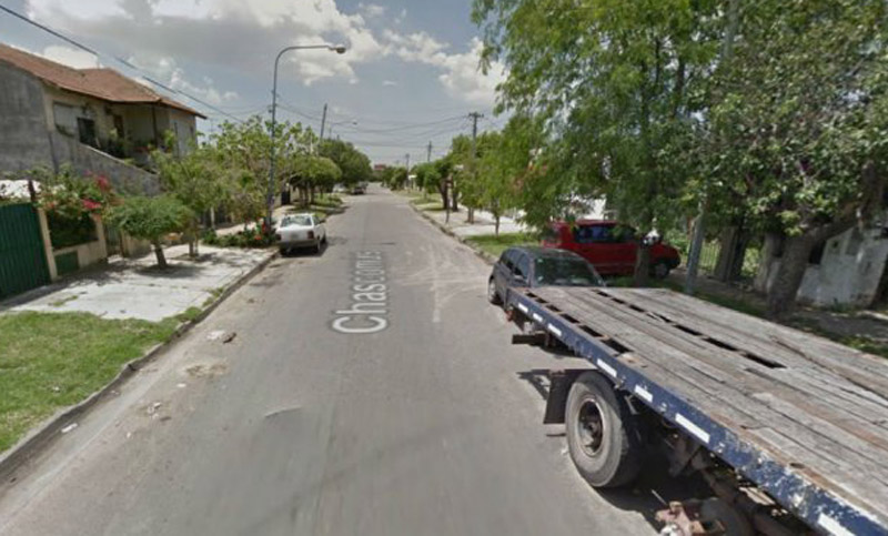 Femicidio en Lanús: un hombre discutió con su mujer, la degolló y se ahorcó