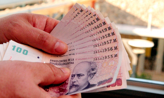 ¿Se salva la caída del salario con el denominado bono de fin de año?
