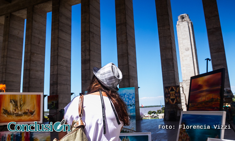 Arte, música y sol en el «Petit Montmartre» rosarino