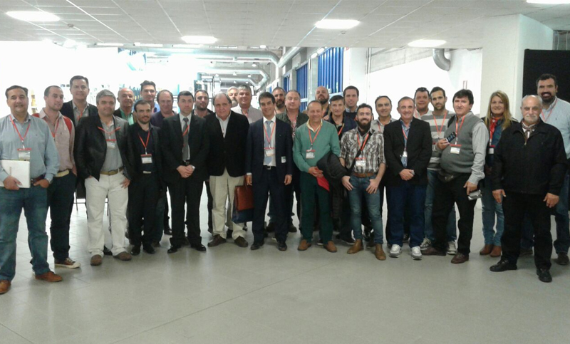 La misión de pymes lácteas santafesinas visitó la feria internacional de Cremona