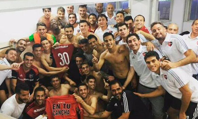 Maxi Rodríguez festejó el triunfo leproso en las redes sociales