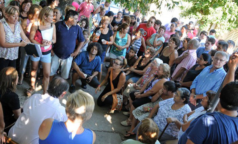 Vecinos y funcionarios se reúnen en los consejos barriales