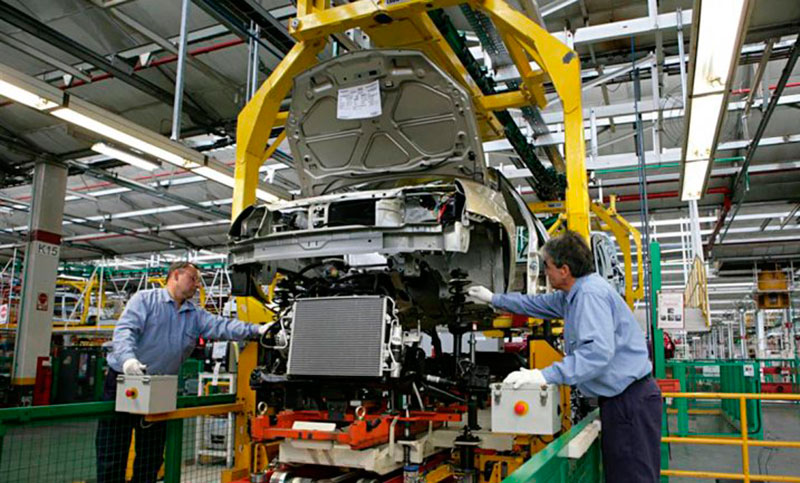 Se profundiza la recesión en la industria automotriz