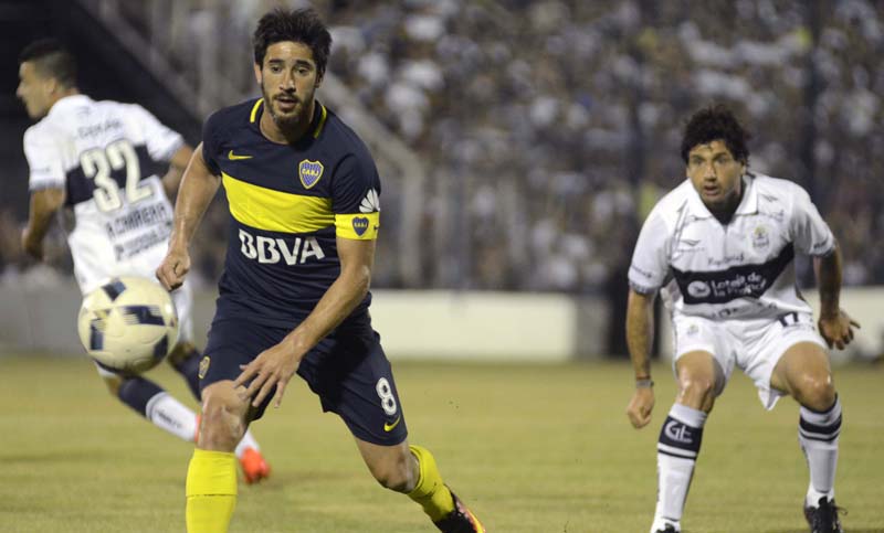 Boca se despachó con una goleada y se acercó al líder Estudiantes