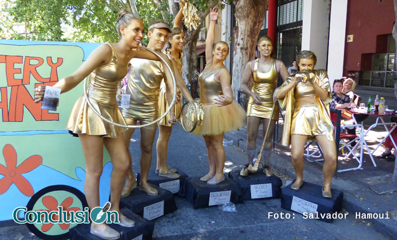 Estudiantes de Bioquímicas festejaron el final del cursado de la carrera