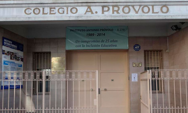 Suspenden clases en colegio donde dos curas fueron detenidos por abusos de menores