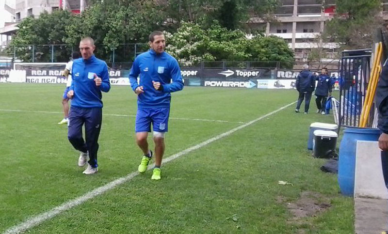 Racing: Aued entrenó a la par de sus compañeros y sería titular