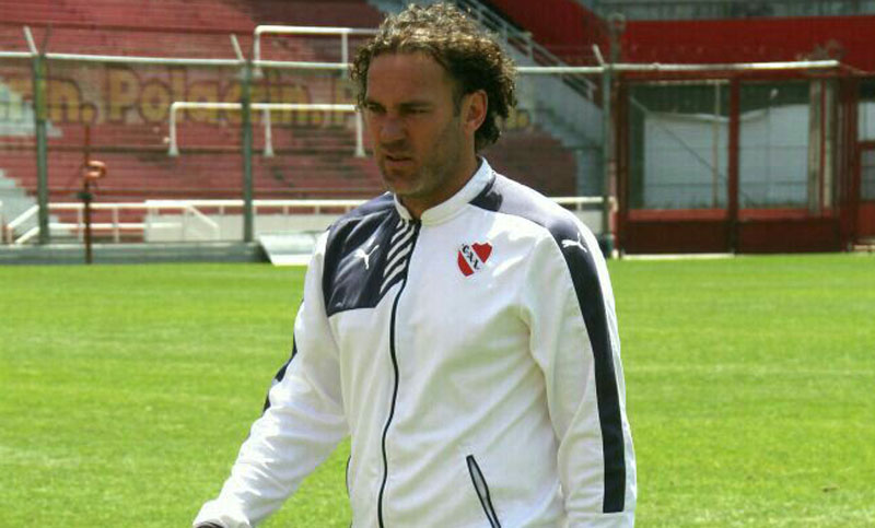 Independiente: Milito probó sin Denis ni el Cebolla Rodríguez