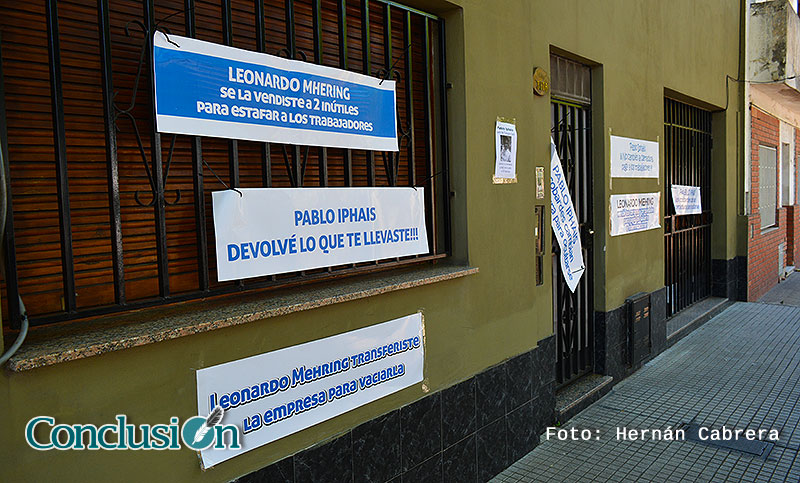Protesta de empleados de Triángulo Color