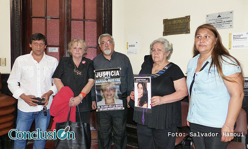 Familiares de víctimas de femicidios fueron recibidos en el Concejo