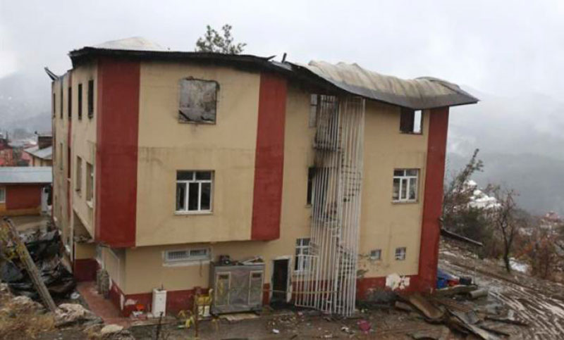 Seis detenidos tras incendio de residencia estudiantil turca que dejó 12 muertos