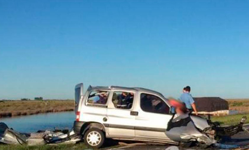 Córdoba: cinco muertos en choque frontal en la fatídica ruta 7