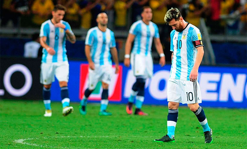 Los periodistas ponen la lupa sobre la aplastante derrota de Argentina