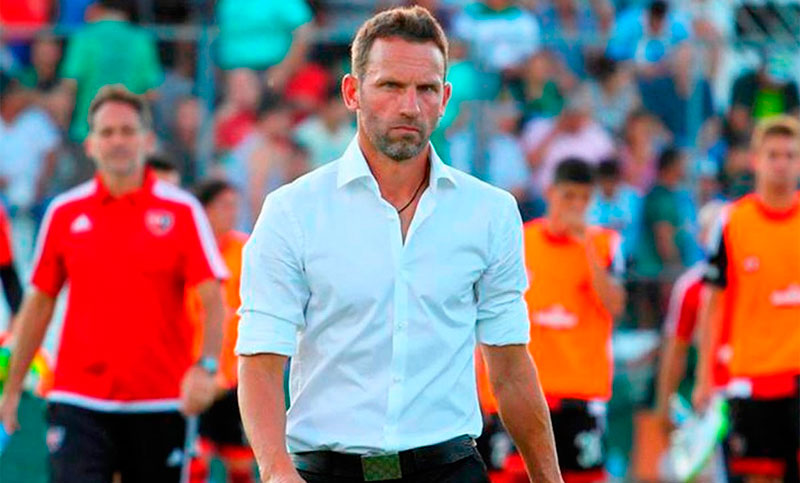 Bernardi se acerca a Godoy Cruz