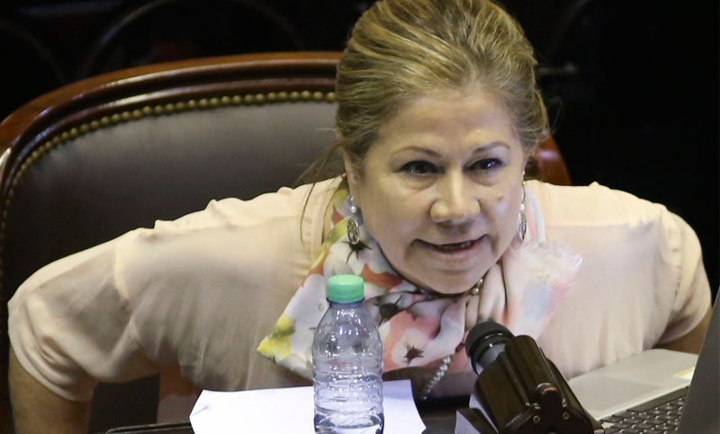 Camaño cruzó a Marcos Peña por el tema Ganancias