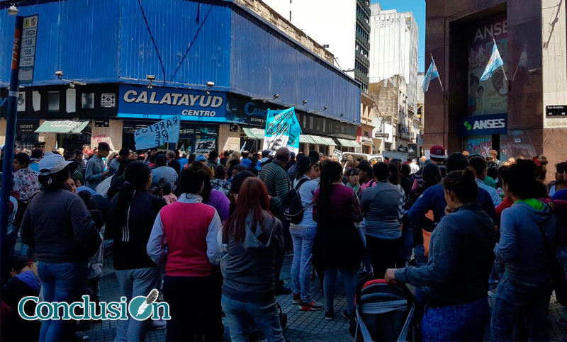 Paros, reclamos, cortes y un caos en el tránsito y en el centro rosarino