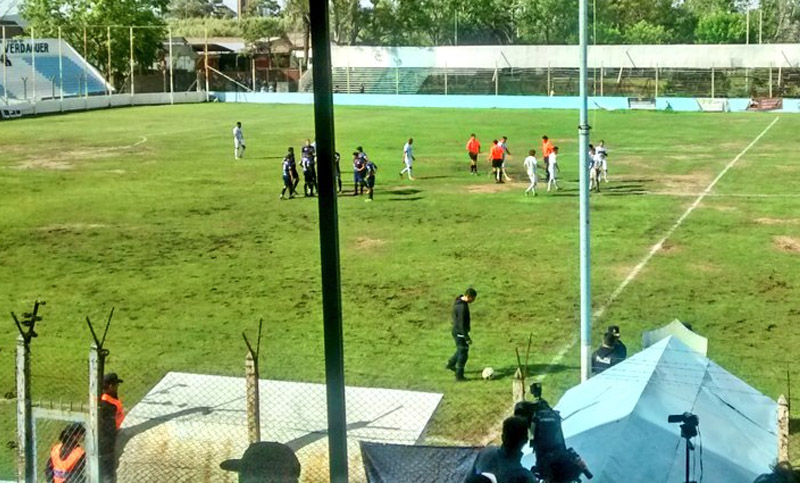 El Charrúa no levanta cabeza y perdió con Argentino de Quilmes