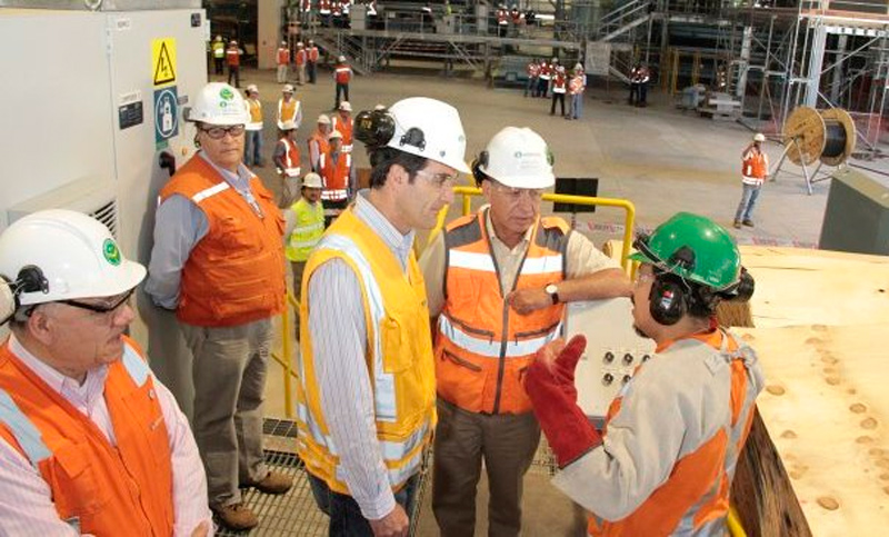 Según datos oficiales, en Chile la producción industrial cayó 7,4%
