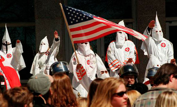 El KKK convoca desfile por la victoria de Trump en Carolina del Norte