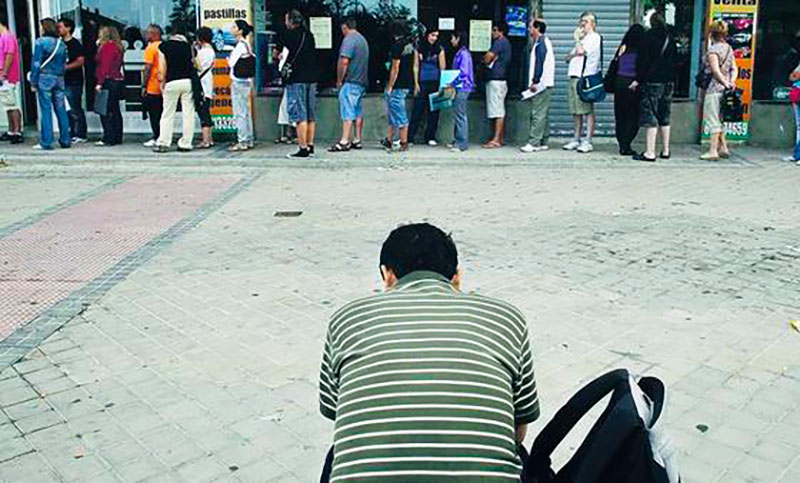 Sin oportunidades: uno de cada tres jóvenes argentinos pobres no estudia ni trabaja