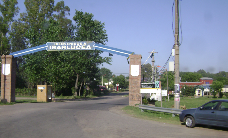 Familia quedó a merced de una banda de delincuentes que los ató y golpeó