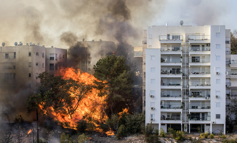 Israel pide ayuda al exterior para sofocar varios incendios