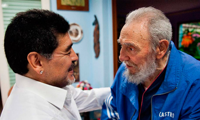 Maradona: «Fidel Castro fue como un segundo papá para mí»