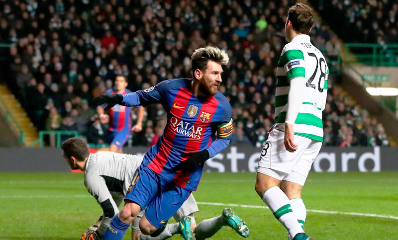 Messi otra vez figura, convirtió dos goles y Barcelona clasificó a octavos