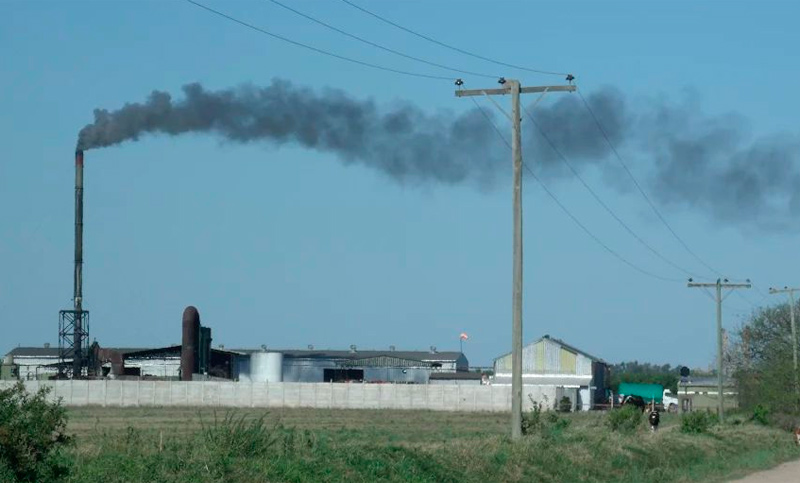 Vecinos en alerta por contaminación en Puerto San Martín y Timbúes