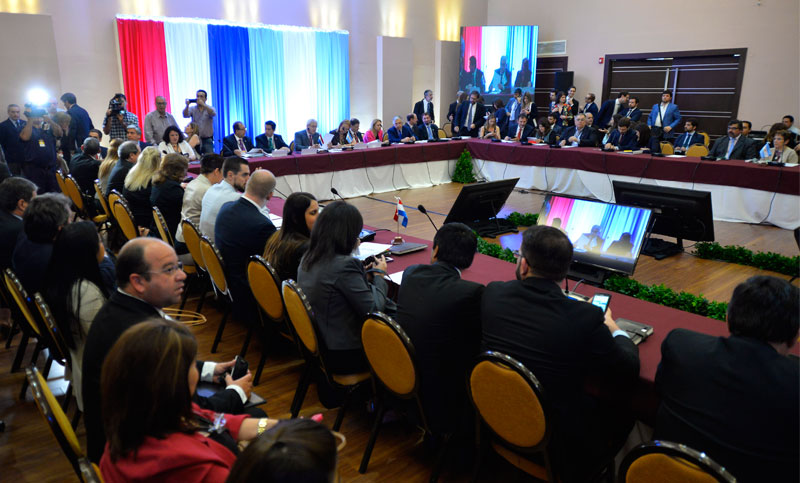 Macri suspendió viaje a Paraguay por malas condiciones climáticas